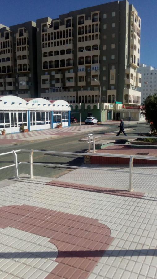 Apartamento Valdelagrana El Puerto de Santa Maria Luaran gambar