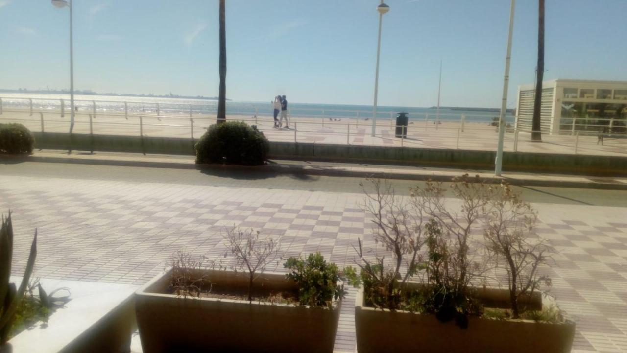 Apartamento Valdelagrana El Puerto de Santa Maria Luaran gambar